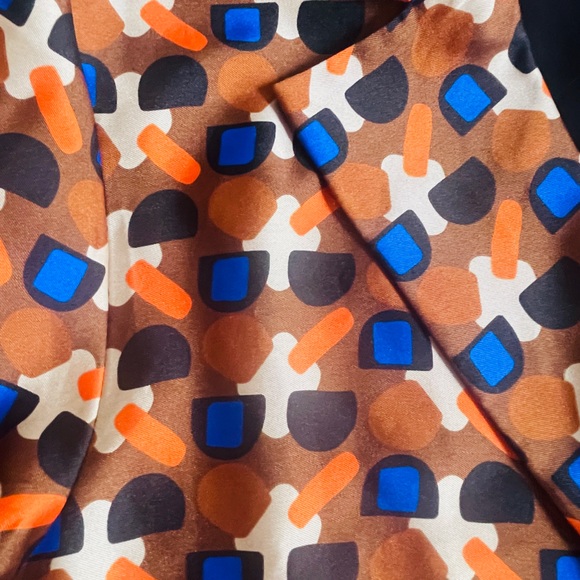 Zara Satin Printed Blazer with Belt Size Large - Picture 8 of 8